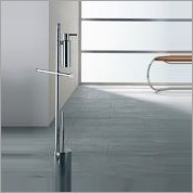 Стойка COLOMBO DESIGN PLANETS B9819 напольная с держателем туалетной бумаги и ершиком цвет хром B9819.CR